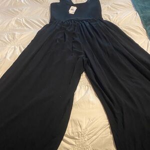 Chic Black Sleeveless Jumpsuit